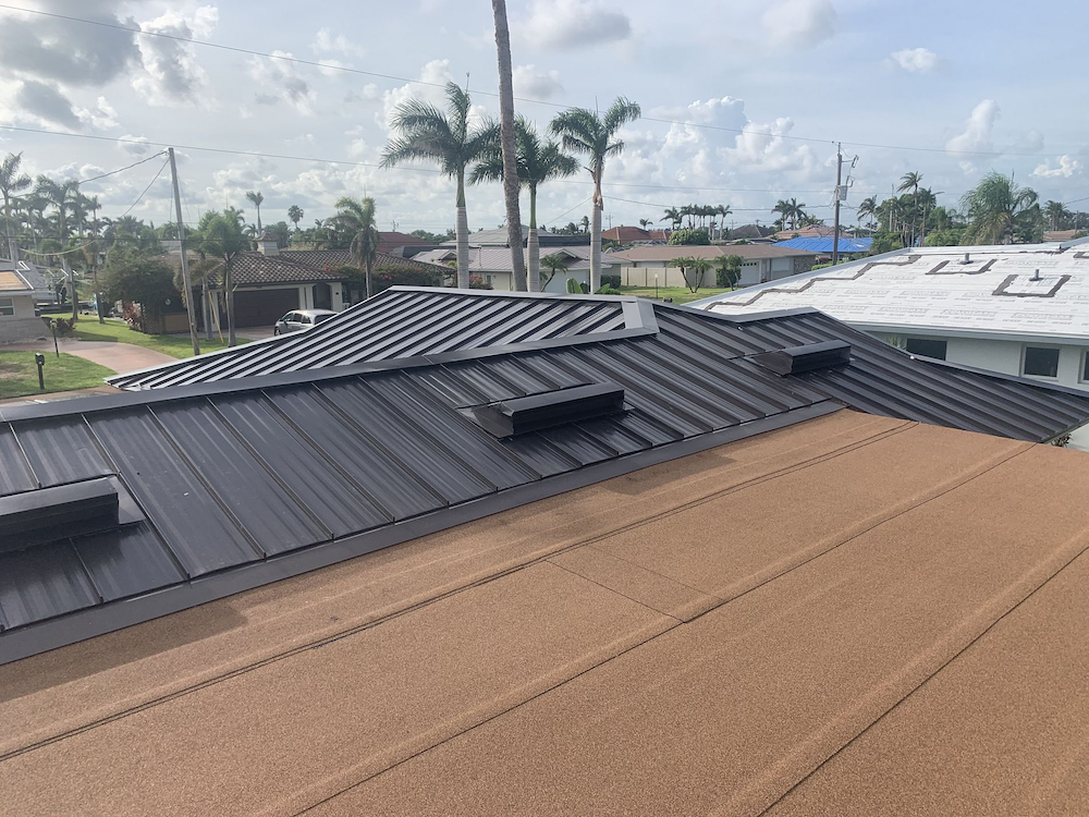 metal-roofing-installation